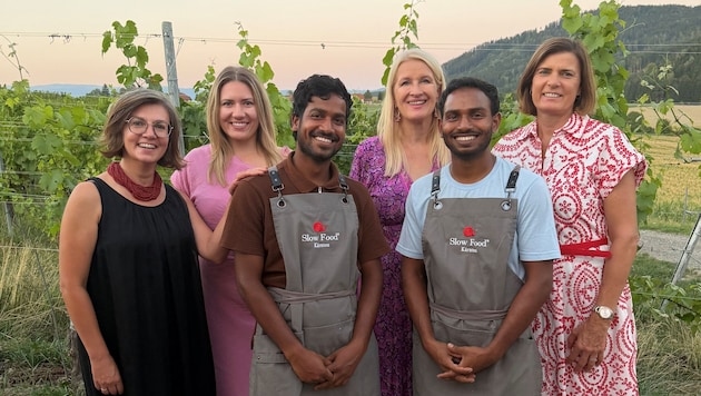 Romana Candussi, Michaela Riedl, Samrat und Sukhendu, Claudia Stöckl, Andrea Riedl.