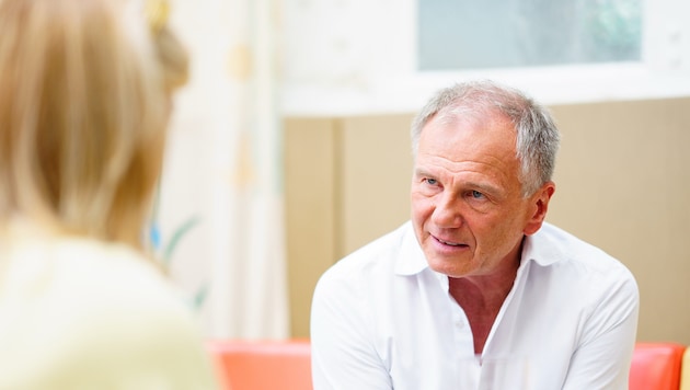 „Krone“-Interviewerin Conny Bischofberger sprach mit ORF-Kollege Armin Wolf.
