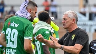 Austria Lustenaus Trainer Markus Mader zeigt sich begeistert vom Auftritt seines Teams!