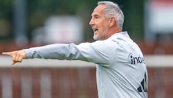 Adi Hütter ist nach der Testspiel-Klatsche schon unter Druck geraten.