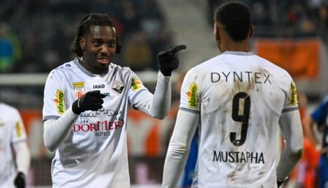 Yann Massombo (li.) schoss sich bei Altach selbst ins Abseits.