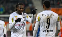 Yann Massombo (li.) schoss sich bei Altach selbst ins Abseits.