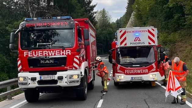 Die Feuerwehr war auf der Hochkönig Straße (B164) im Einsatz.