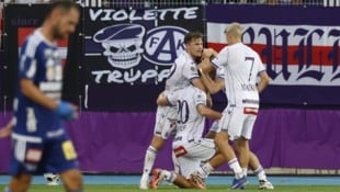 Hettwer jubelte zum 2:0 für die Veilchen.