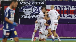 Hettwer jubelte zum 2:0 für die Veilchen.