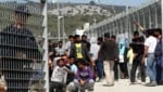 Illegale Migranten ohne Aufenthalt sollen außerhalb Europas gebracht werden.