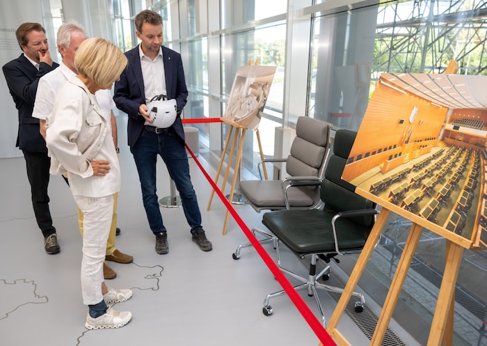 Der Umbau des NÖ Landtagssitzungssaales kostet 11,2 Millionen Euro, vielleicht sieht er in ...