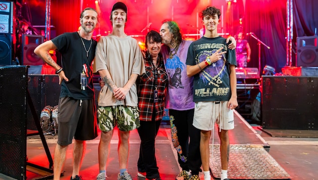 In Liebe und harter Musik verbunden: Richie, Zyon, Gloria, Max und Rocky Cavalera (v.l.).