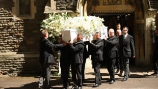 Die Trauerfeier für Sängerin Bonnie Tyler war am Montag voller Gänsehaut-Momente. 