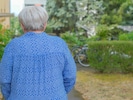 Ehrengard E. wehrte sich mit einem Müllsack gegen eine Attacke und wurde daraufhin aus ihrer ...