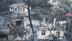Am Wochenende hat ein Waldbrand auf der griechischen Insel Salamis getobt.