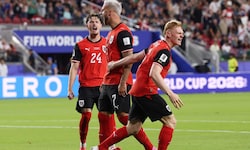 Nicolas Seiwald (re.) ist offenbar heiß begehrt.