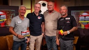 Moderator Hannes Steiner mit Gast Peter Stöger und den Experten Kurt Garger und Frenkie ...