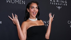 Georgina Rodríguez zeigt sich gerne mal mit XXL-Schmuck. Auch bei der Hochzeit mit Cristiano ...