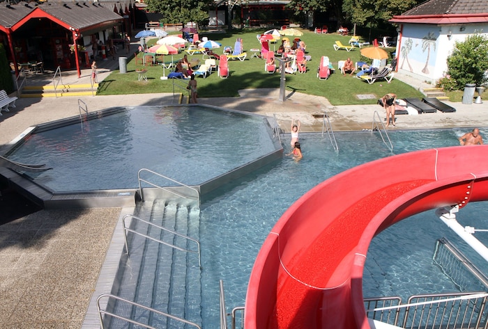 Überschaubar, familiär, und doch mit allem, was ein ausgewachsenes Freibad braucht: das Freibad ...