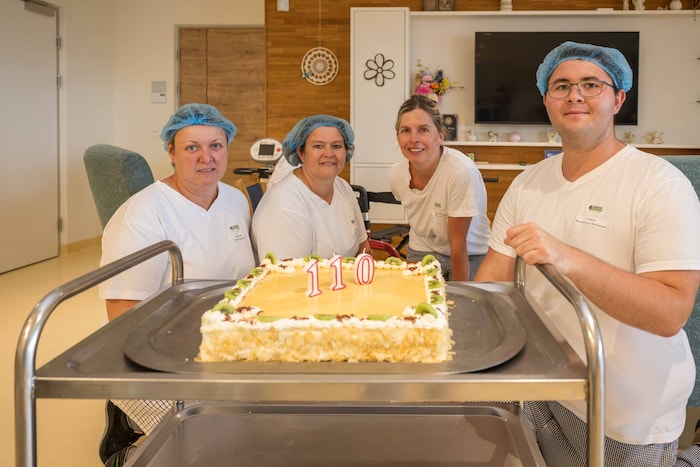 Die Eierlikörtorte wurde vom Küchenteam des Seniorenheim „Menda“ gebacken.