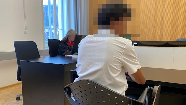 Mit einer Entschuldigung versuchte der Jugendliche, Schadensbegrenzung zu betreiben.