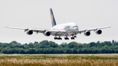 Was ist da los am Flughafen in München? Nach dem äußerst missglückten Start einer Boeing am ...