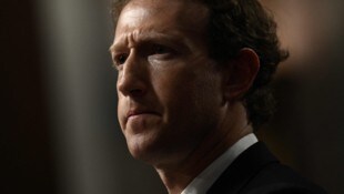 Die Anklage will auch Meta-Chef Mark Zuckerberg zu den Vorwürfen befragen. Seine Anhörung ist ...