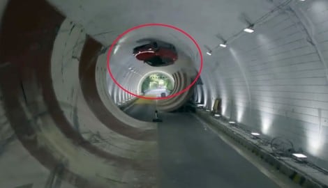 In China wurde ein berühmter Fake-Stunt nun Realität.