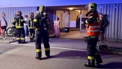 Für die Dauer des Einsatzes mussten die Bewohner der Anlage ihre Wohnungen verlassen. 