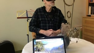 Eine Reise mittels VR-Brille kann eine willkommene Abwechslung im Spitalsalltag sein. 