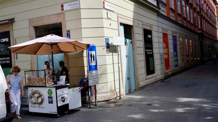 Wo früher Benetton war, wird aktuell umgebaut. Im Frühjahr 2027 dürfte ein Nachmieter einziehen.