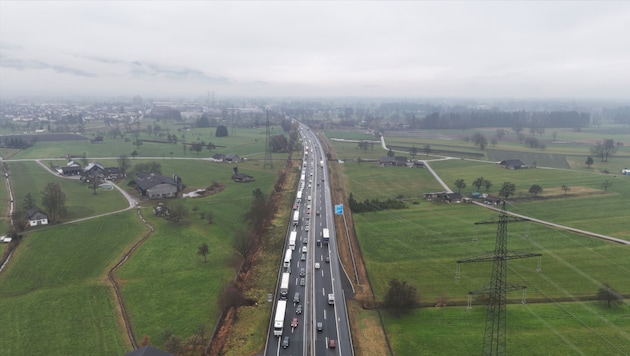 Jeden Morgen kann man sich als Autofahrer selbst ein Bild machen von der tagtäglichen ...