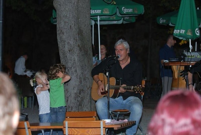 Nicht immer stieß die Musik von Peter Karner und Harry Pekar auf Gegenliebe – Anfangs war die ...