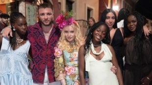 Madonna feierte auf Korfu ihren Geburtstag – und ihre Familie ließ es mit ihr krachen!