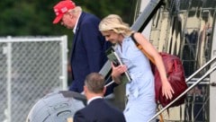 Natalie Harp weicht US-Präsident Donald Trump ungern von seiner Seite – auch wenn sie dafür in ...