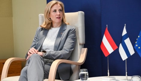 Meinl-Reisinger bringt sich bei neuer KI-Strategie ein und will Regulierung bei automatisierten ...