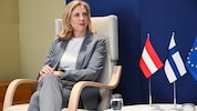 Meinl-Reisinger bringt sich bei neuer KI-Strategie ein und will Regulierung bei automatisierten ...
