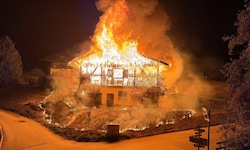 Vollbrand im Stall – Menschen und Tiere blieben unverletzt.