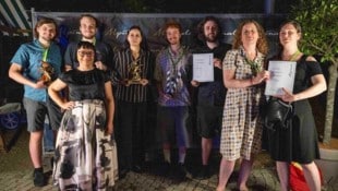 Die diesjährigen Preisträger mit Alpinale-Chefin Manuela Mylonas (1. Reihe, 1. von links) 