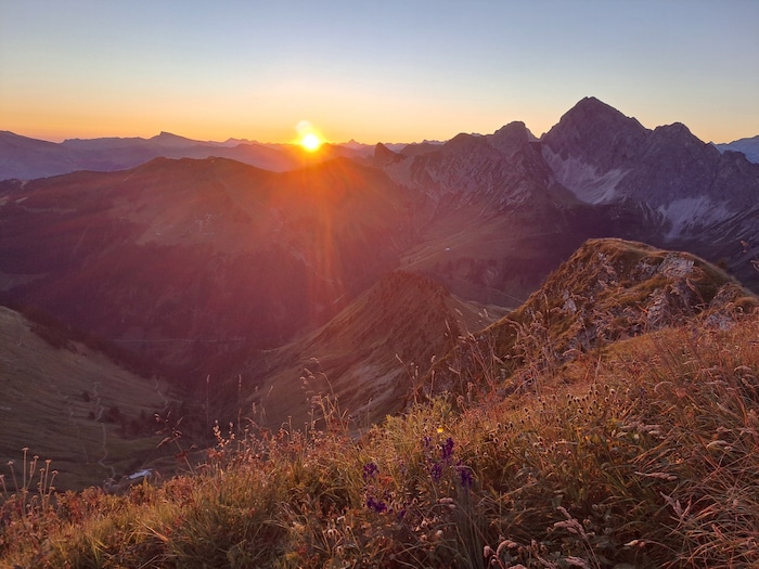 Sonnenaufgang vom Zafernhorn aus.