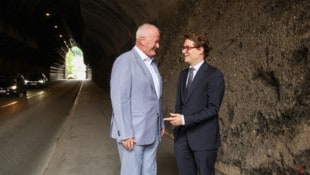 Michael Brandauer ist Projektleiter des Großbauprojektes (li.), hier mit dem kaufmännischen ...