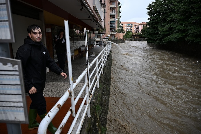 Der Fluss Hochwasser Rupinaro in Ligurien führte Hochwasser.