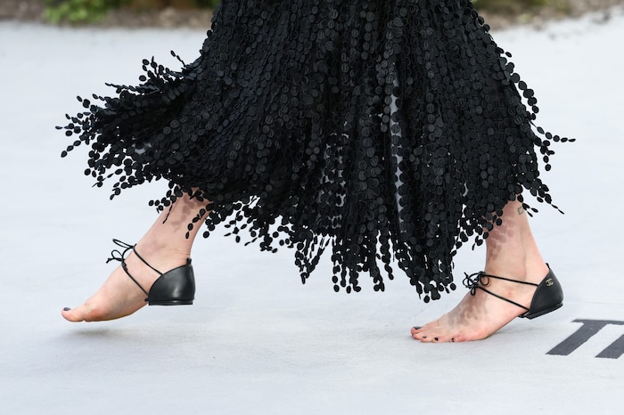 Die steckten nämlich in den Naked-Shoes von Chanel. Ein Top oder ein Flop?