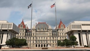 Eine IS-Anhängerin soll einen Anschlag auf das Parlamentsgebäude des US-Bundesstaats New York ...