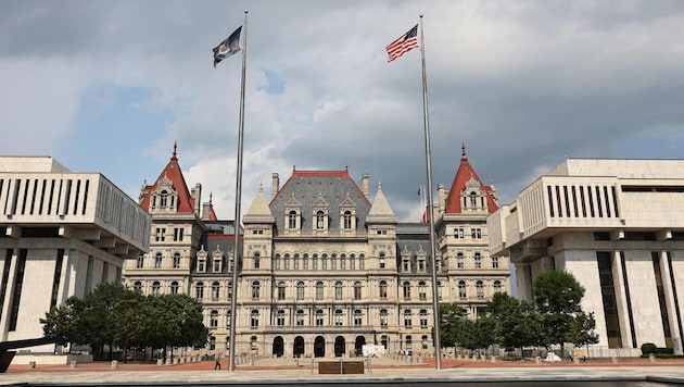 Eine IS-Anhängerin soll einen Anschlag auf das Parlamentsgebäude des US-Bundesstaats New York ...