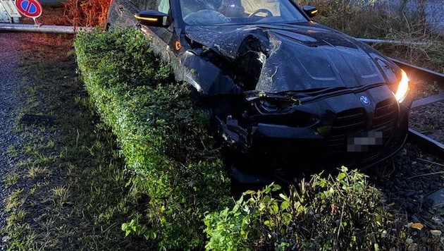 Der BMW wurde schwer beschädigt.