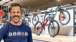 Ex-Radprofi Bernhard Kohl hat in seinem Fahrrad-Fachgeschäft Zuwachs, das bestätigt auch die ...