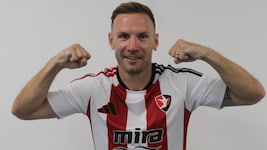 Andreas Weimann stürmt ab sofort für Cheltenham.