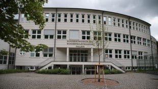 Im Bundesgymnasium Hallein wurde Feuer gelegt.
