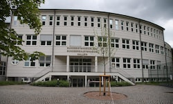 Hier, im Halleiner Gynmasium, kam es am 11. Mai zum Brandeinsatz.