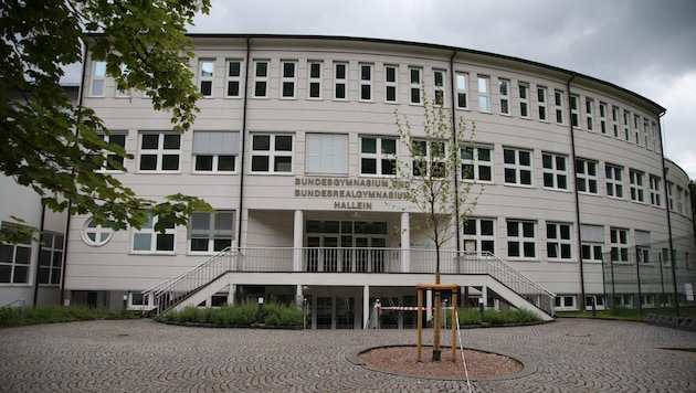Im Bundesgymnasium Hallein wurde Feuer gelegt.