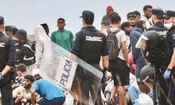 Die spanische Regierung setzte sich über lokale Behörden hinweg und will am Hafengelände ...