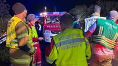 Insgesamt standen rund 110 Einsatzkräfte der Feuerwehren St. Johann, Bischofshofen und ...