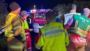 Insgesamt standen rund 110 Einsatzkräfte der Feuerwehren St. Johann, Bischofshofen und ...